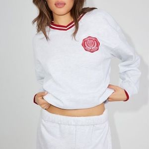 New Garage Women’s Oversized Tipping V-neck - Light Grey. Sz. XS